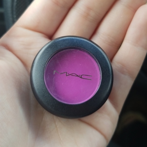 MAC Blush / Eyeshadow - Picture 2 of 4